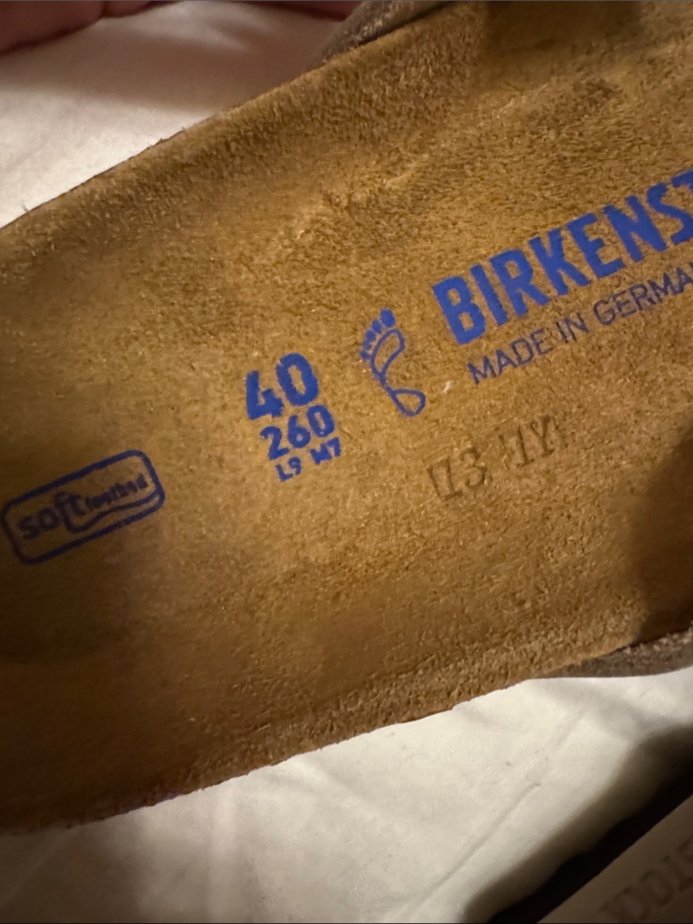 Birkenstock Women’s/Men’s Tan Suede Strappy Slide Sandals - Picture 3 of 5